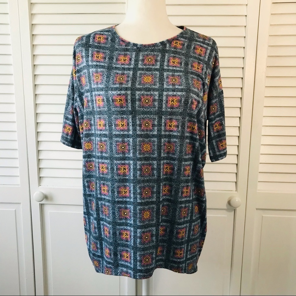 LULAROE Irma Tunic Size XXS